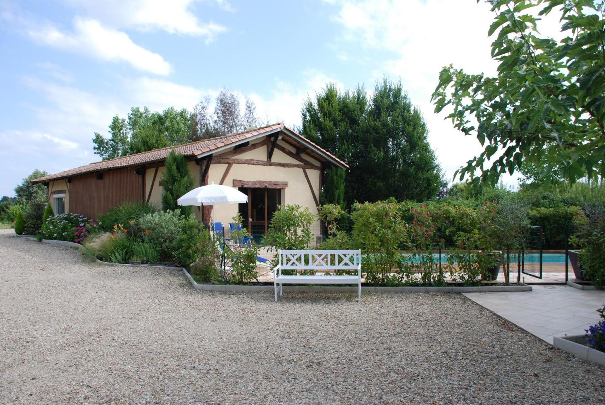 Chambres D'Hotes Du Clos Semper Felix Sainte-Bazeille Bagian luar foto